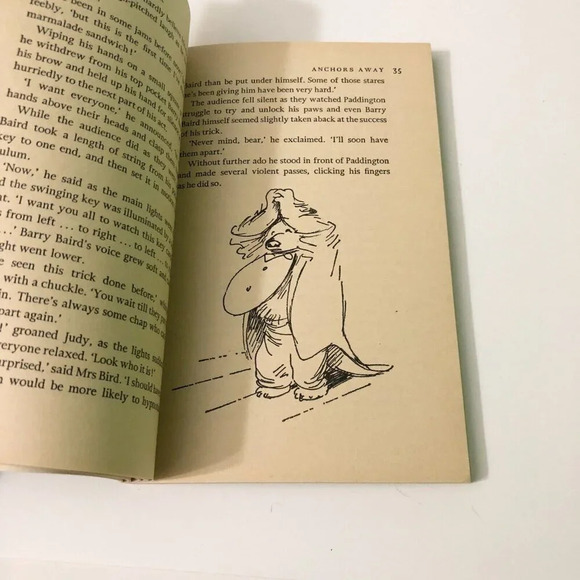 Vtg 1969 Paddington Bear At  Work Puffin Books Paperback Michael Bond - Picture 15 of 16